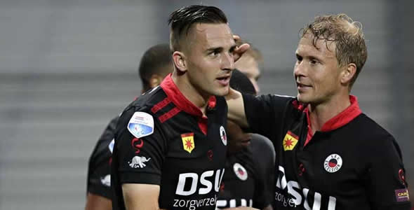 伍家朗凭借 伍家朗凭借