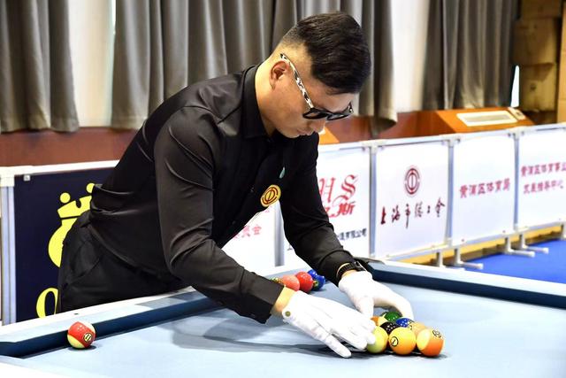 中国足球仍 中国足球仍