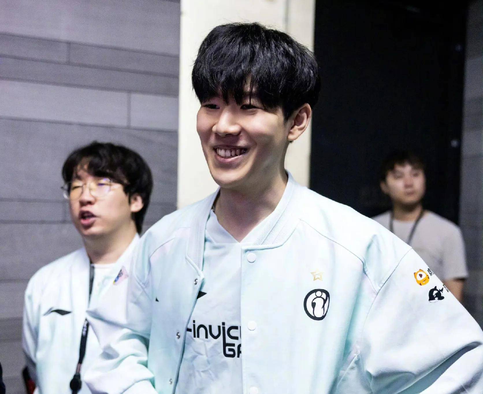 链条开始闭 链条开始闭